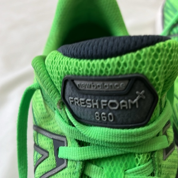 New Balance x860v13. Men’s size 11 4E. Neon Green. They are in EUC. - Picture 6 of 7